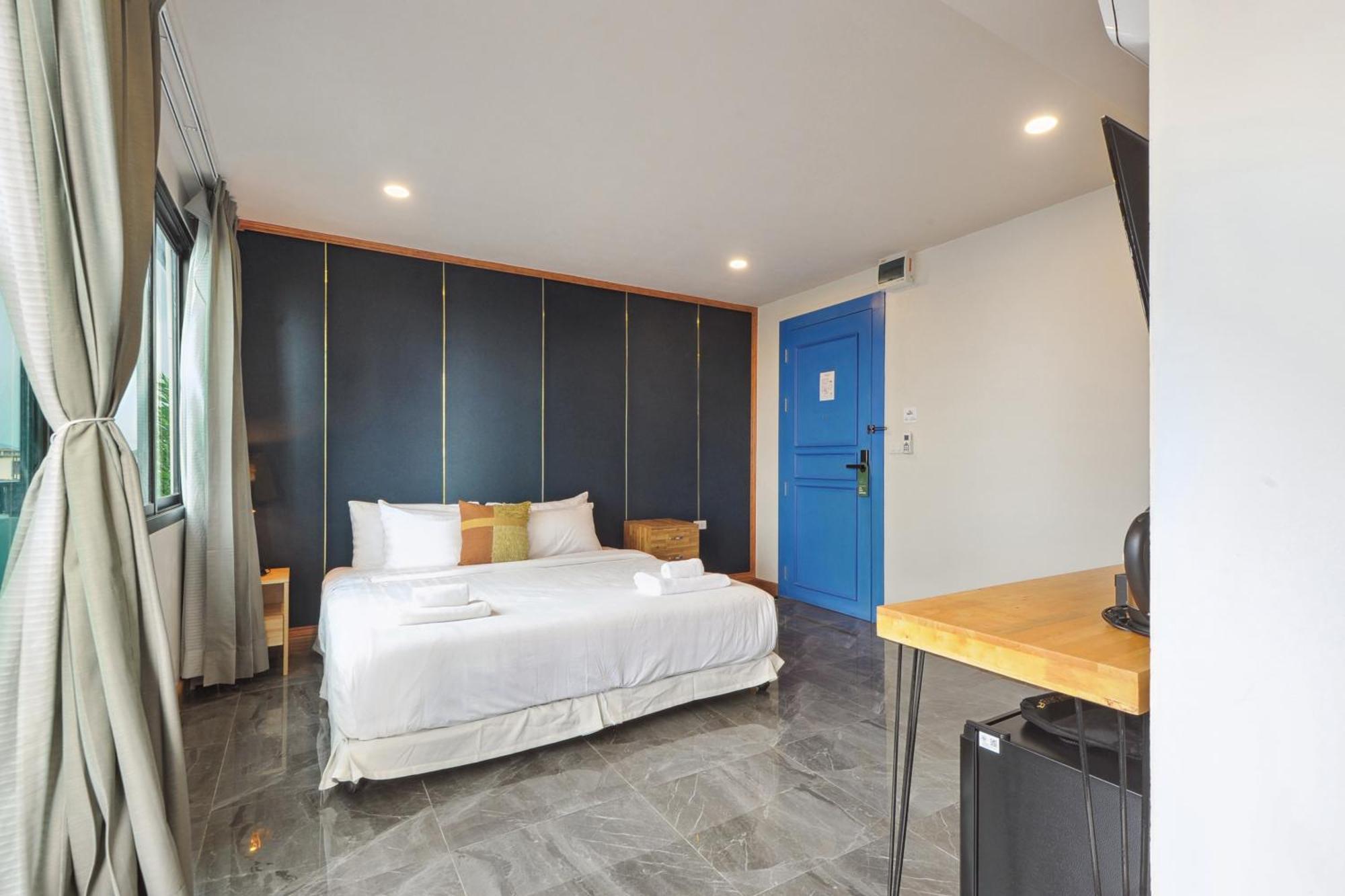 Ployburi Boutique Hotel Чантхабурі Екстер'єр фото