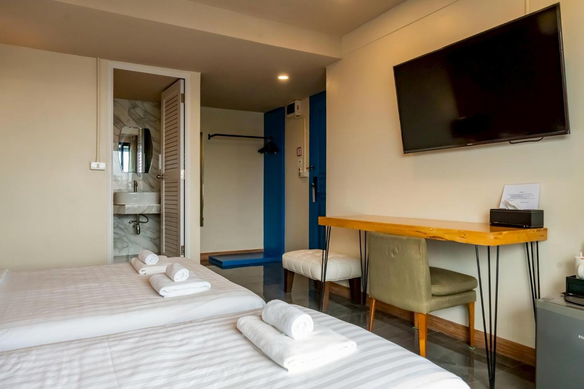 Ployburi Boutique Hotel Чантхабурі Екстер'єр фото