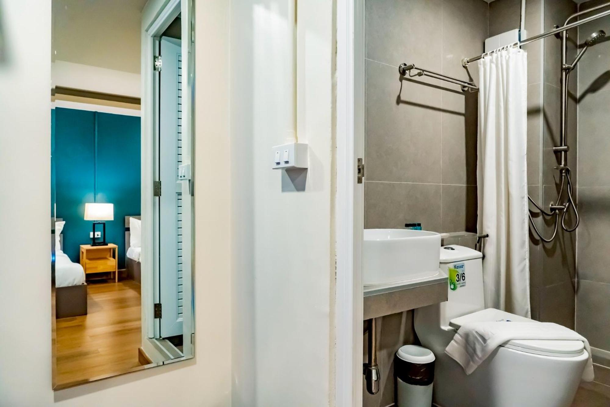 Ployburi Boutique Hotel Чантхабурі Екстер'єр фото